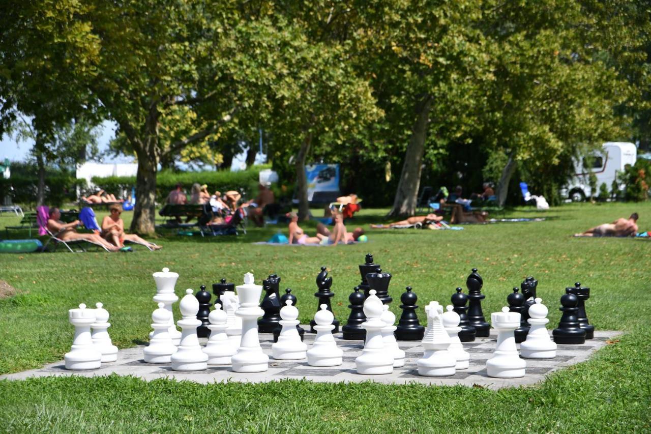 Balatontourist Bereny Naturist Camping Balatonberény Exterior foto