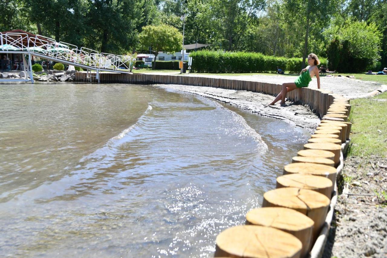 Balatontourist Bereny Naturist Camping Balatonberény Exterior foto